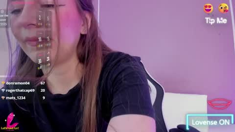 E L A I A online show from April 25, 1:41 pm