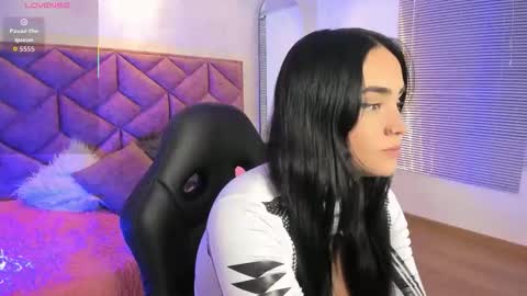 Elaia online show from January 16, 4:27 am