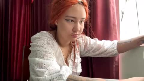 Mia online show from March 8, 5:22 am