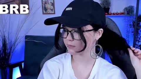 Your sweet girl online show from March 6, 10:36 pm