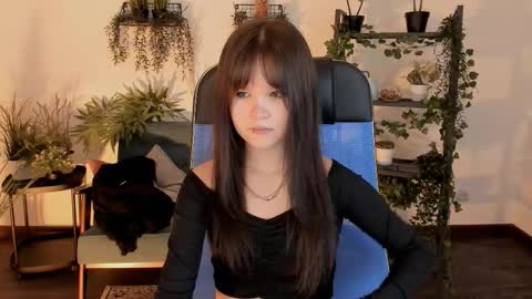 Your sweet girl online show from February 4, 7:31 pm