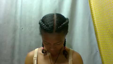 elaliealdy online show from September 19, 6:04 am