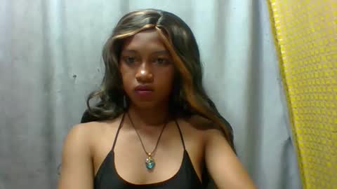 elaliealdy online show from September 20, 10:05 am