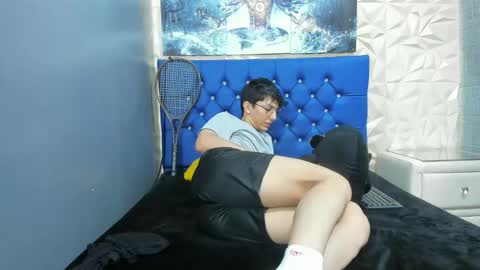 Elan Giralon online show from March 18, 12:36 am