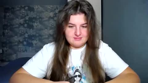 Elanis online show from November 21, 10:36 am