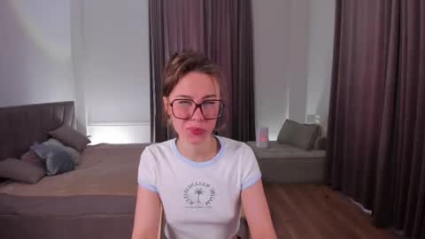 ELA 3 online show from February 24, 6:11 am