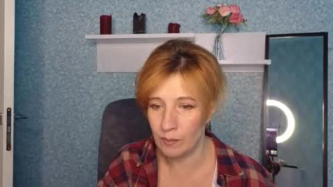 Snapshot of elannaria chatting on September 28, 2:22 pm Elanna online show from September 28, 2:22 pm