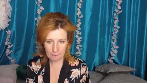 Snapshot of elannaria chatting on September 29, 4:12 pm Elanna online show from September 29, 4:12 pm