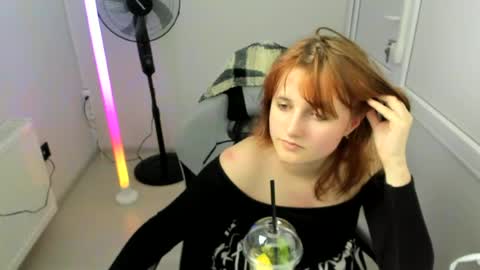 Evie online show from June 11, 1:20 pm