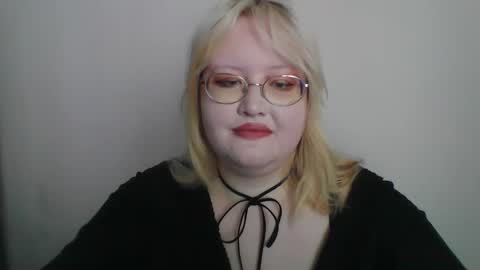 elayne_sweet online show from March 12, 8:20 am