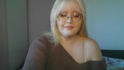 elayne_sweet online show from May 3, 6:08 am
