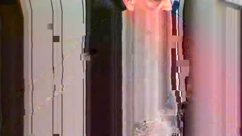 Snapshot of elbasca chatting on November 16, 1:49 pm elbasca online show from November 16, 1:49 pm