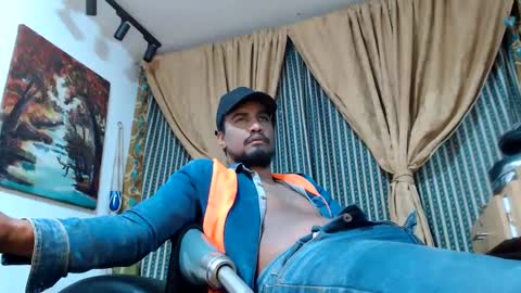 elcaballeroblack online show from October 4, 11:36 pm