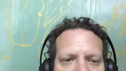 Snapshot of elcamello6 chatting on May 8, 5:13 am elcamello6 online show from May 8, 5:13 am