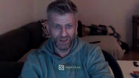 Snapshot of elculiador2207 chatting on December 14, 3:18 am Timm online show from December 14, 3:18 am