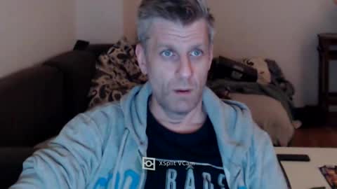 Snapshot of elculiador2207 chatting on January 1, 8:26 pm Timm online show from January 1, 8:26 pm