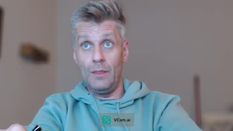 Snapshot of elculiador2207 chatting on September 22, 8:33 pm Timm online show from September 22, 8:33 pm