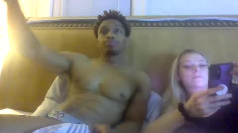 Snapshot of eldisiac chatting on January 1, 4:29 am EL-Disiac online show from January 1, 4:29 am