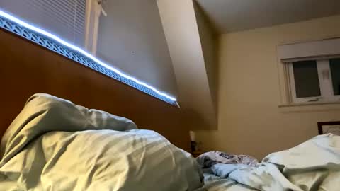 Snapshot of eldisiac chatting on November 30, 6:17 am EL-Disiac online show from November 30, 6:17 am