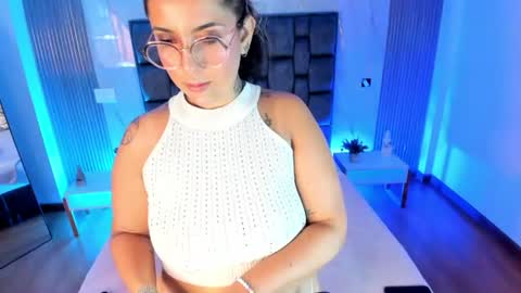Snapshot of electra_fg chatting on July 8, 12:53 pm electra_fg online show from July 8, 12:53 pm