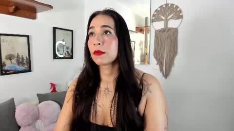 Snapshot of electra_hunt chatting on July 5, 1:45 am Electra- Please help me reach 100 likes online show from July 5, 1:45 am