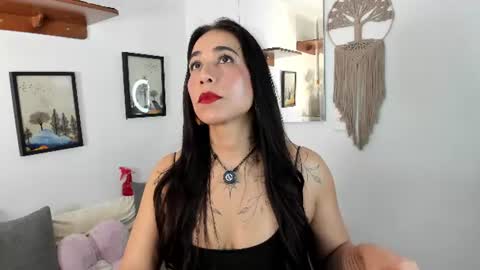Snapshot of electra_hunt chatting on July 5, 4:19 am Electra- Please help me reach 100 likes online show from July 5, 4:19 am