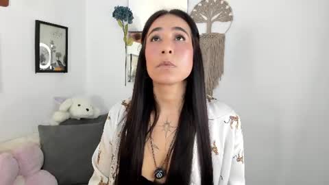 Snapshot of electra_hunt chatting on July 15, 2:39 am Electra- Please help me reach 100 likes online show from July 15, 2:39 am