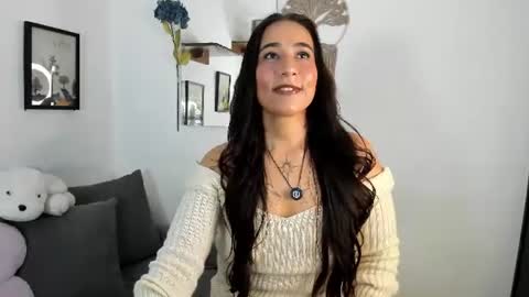 Snapshot of electra_hunt chatting on July 18, 1:54 am Electra- Please help me reach 100 likes online show from July 18, 1:54 am