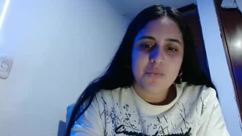Snapshot of electraweb_09 chatting on October 17, 8:22 pm electraweb_09 online show from October 17, 8:22 pm