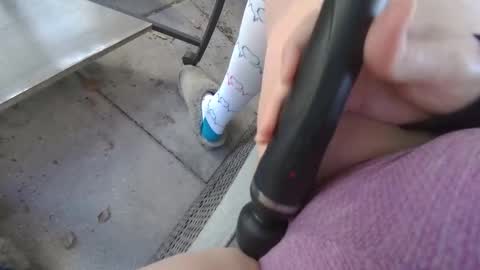 Snapshot of electrifiedlove_ chatting on December 15, 3:05 pm electrifiedlove_ online show from December 15, 3:05 pm