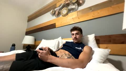 Snapshot of electron448 chatting on October 30, 1:40 am electron448 online show from October 30, 1:40 am