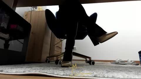 Snapshot of eleganzavogue chatting on November 20, 10:04 am eleganzavogue online show from November 20, 10:04 am