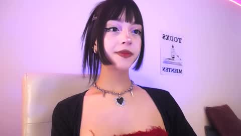 Snapshot of elektra_sky11 chatting on February 19, 10:28 pm Elektra Sky online show from February 19, 10:28 pm