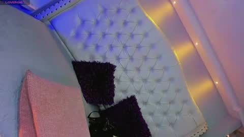 Snapshot of elektraa_foxx_ chatting on May 12, 11:07 am Elecktra online show from May 12, 11:07 am