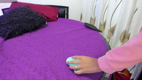 Elena  Derek online show from December 29, 2:10 pm