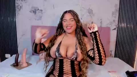 Snapshot of elena_wolff chatting on July 29, 11:30 am elena_wolff online show from July 29, 11:30 am