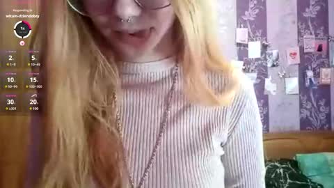 Mia online show from March 2, 2:14 am