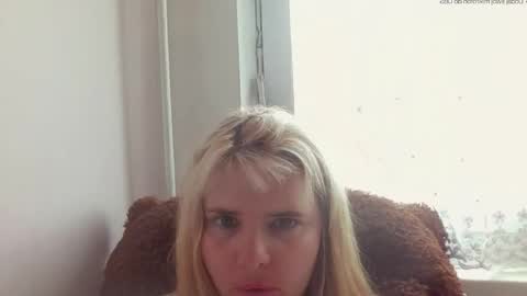Elena online show from May 15, 12:01 pm