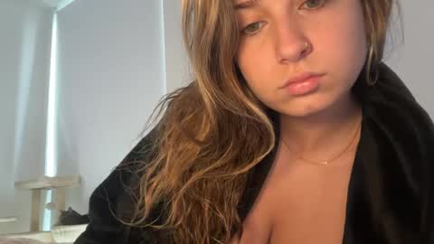 Elena online show from May 4, 2:13 pm