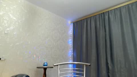 elenaza online show from December 22, 6:27 pm