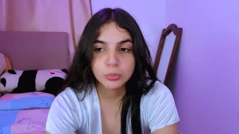 agnes online show from October 21, 9:15 pm