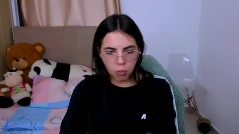 agnes online show from December 16, 5:51 pm