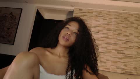 Elenna online show from December 6, 11:36 pm