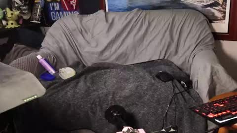 elephantrunkman online show from December 23, 4:43 am