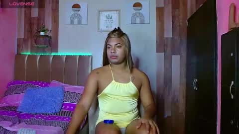 eletrabrowns online show from February 20, 2:39 pm