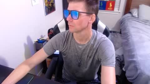 Walker online show from September 14, 5:28 am