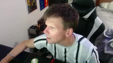 Walker online show from September 19, 4:25 am