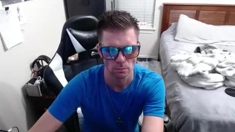 Walker online show from October 6, 1:36 am