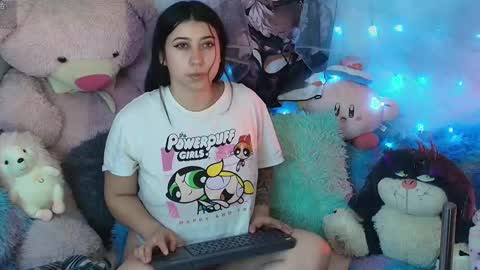 Snapshot of elfen_miu chatting on October 22, 9:20 am miu online show from October 22, 9:20 am