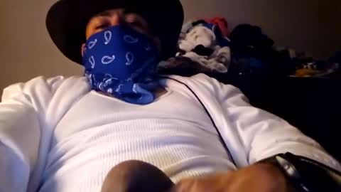 elgallo1223 online show from June 21, 6:16 am